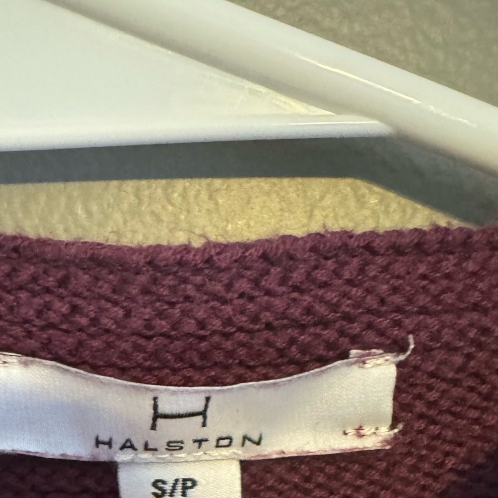 Halston sweater - Picture 3 of 3